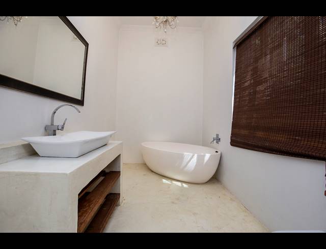 3 BEDROOM MAISONETTE FOR SALE IN MUSGRAVE